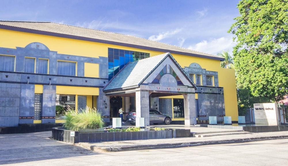 Tohsang Heritage Ubon Ratchathani Hotel Exterior foto